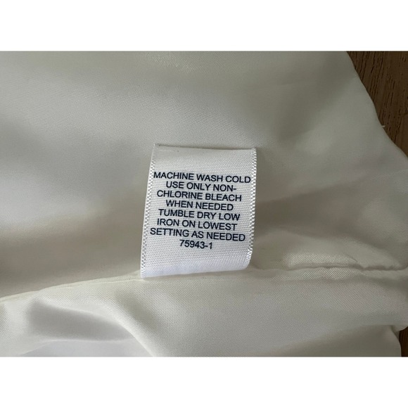 Quilted Off-White Puffer Vest - Size Large - Winter Wear Cabincore Cozy Casual - Picture 4 of 10